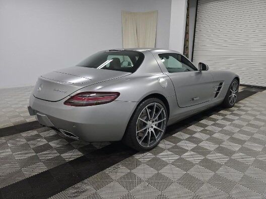 2011 Mercedes-Benz SLS AMG&reg; Base Indianapolis IN