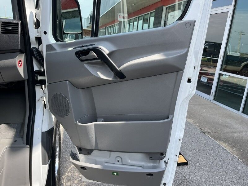 2011 Mercedes-Benz Sprinter 2500 Diesel Crew Van 44k exempt mi's Collinsville OK