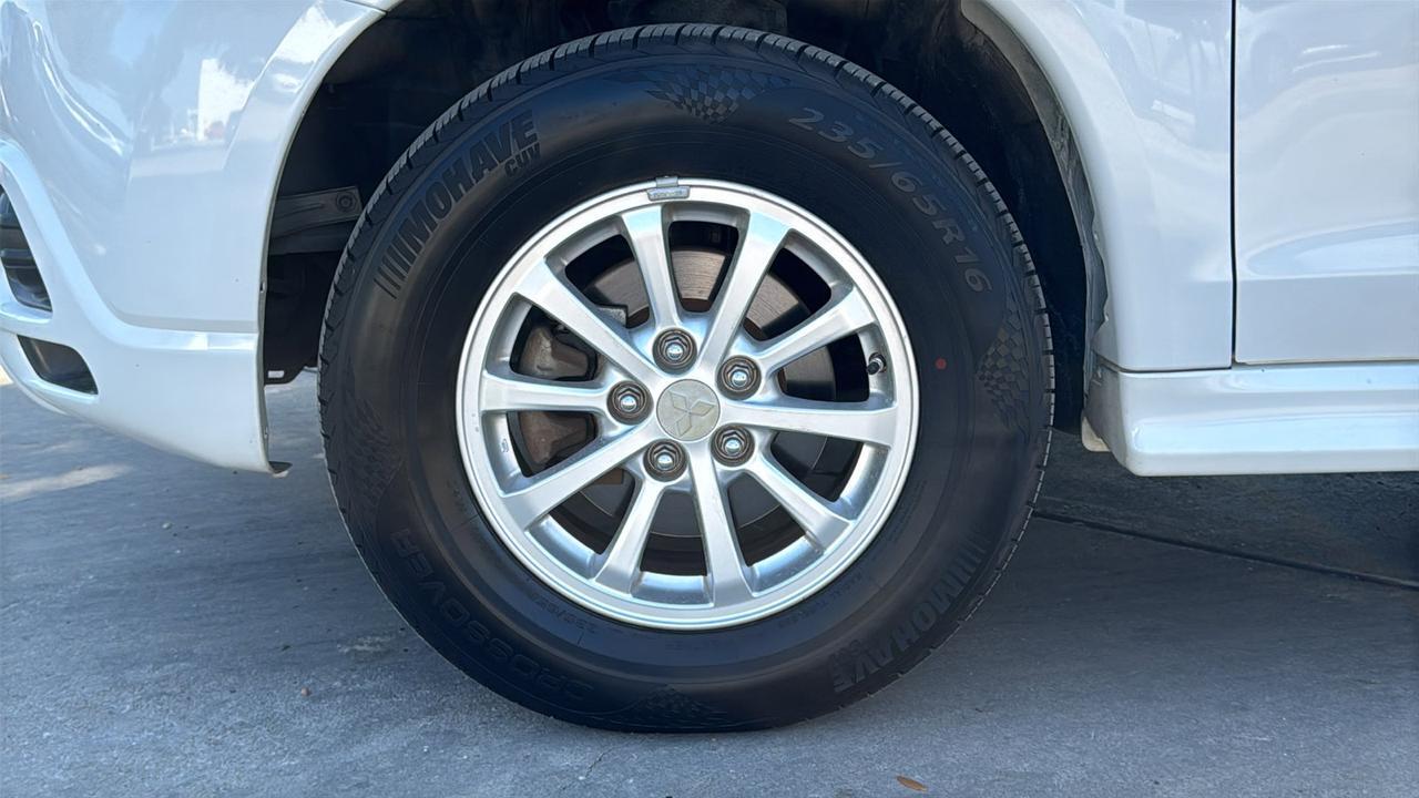 2011 Mitsubishi Outlander Sport ES  Selma TX