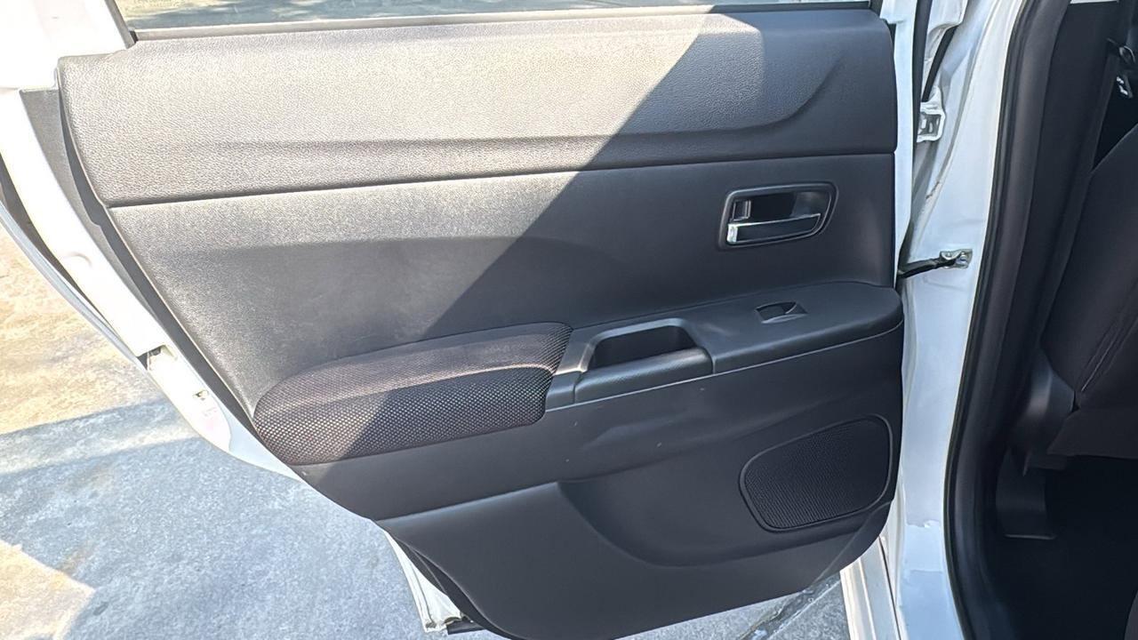 2011 Mitsubishi Outlander Sport ES  Selma TX