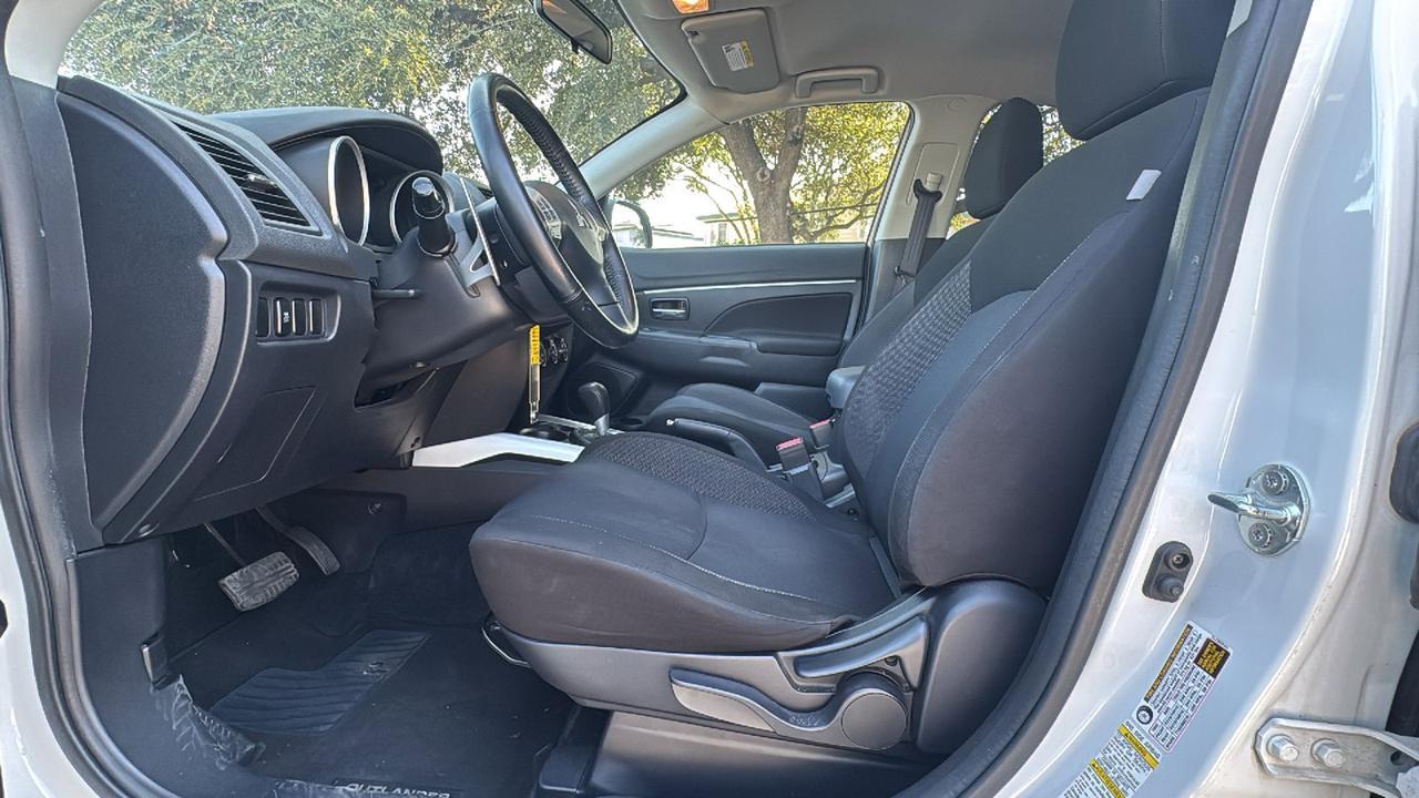 2011 Mitsubishi Outlander Sport ES  Selma TX