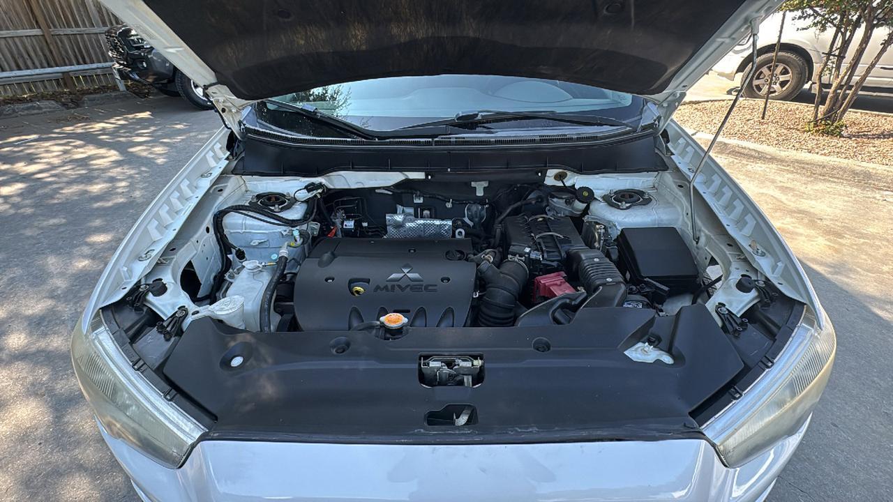 2011 Mitsubishi Outlander Sport ES  Selma TX