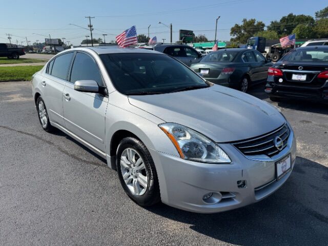 2011 Nissan Altima . Norfolk VA
