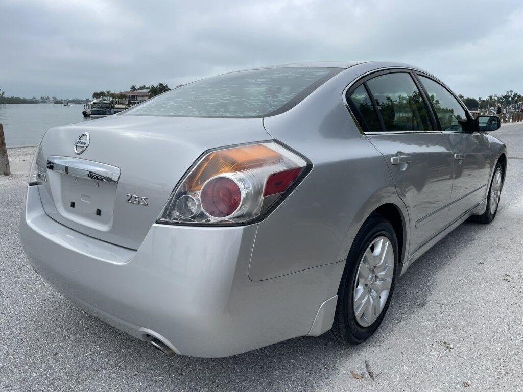 2011 Nissan Altima 2.5~CLEAN CAR~RELIABLE TRANSPORTATION~ONLINE FINANCE AND SHIPPING AVAILABLE!!! Sarasota FL