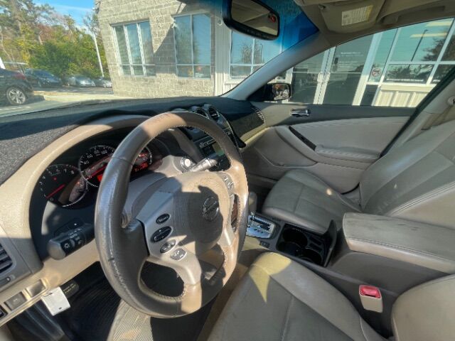 2011 Nissan Altima 3.5 SR Columbia SC 2011 Nissan Altima 3.5 SR Columbia SC