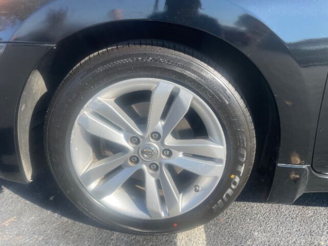 2011 Nissan Altima 3.5 SR Columbia SC 2011 Nissan Altima 3.5 SR Columbia SC