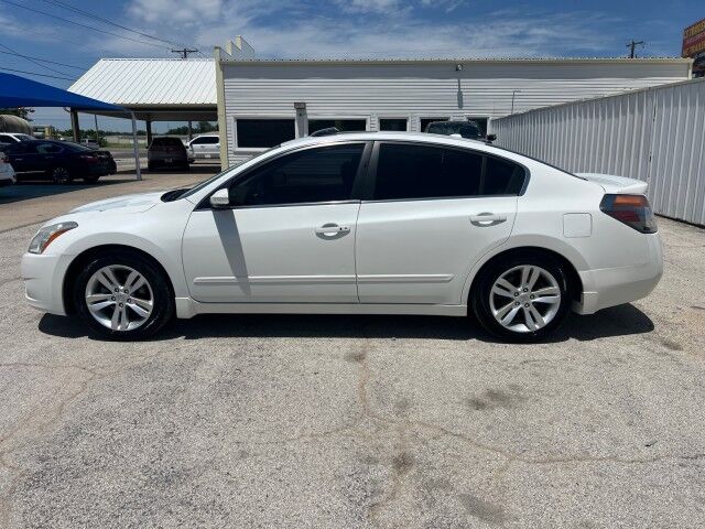 2011 Nissan Altima 3.5 SR