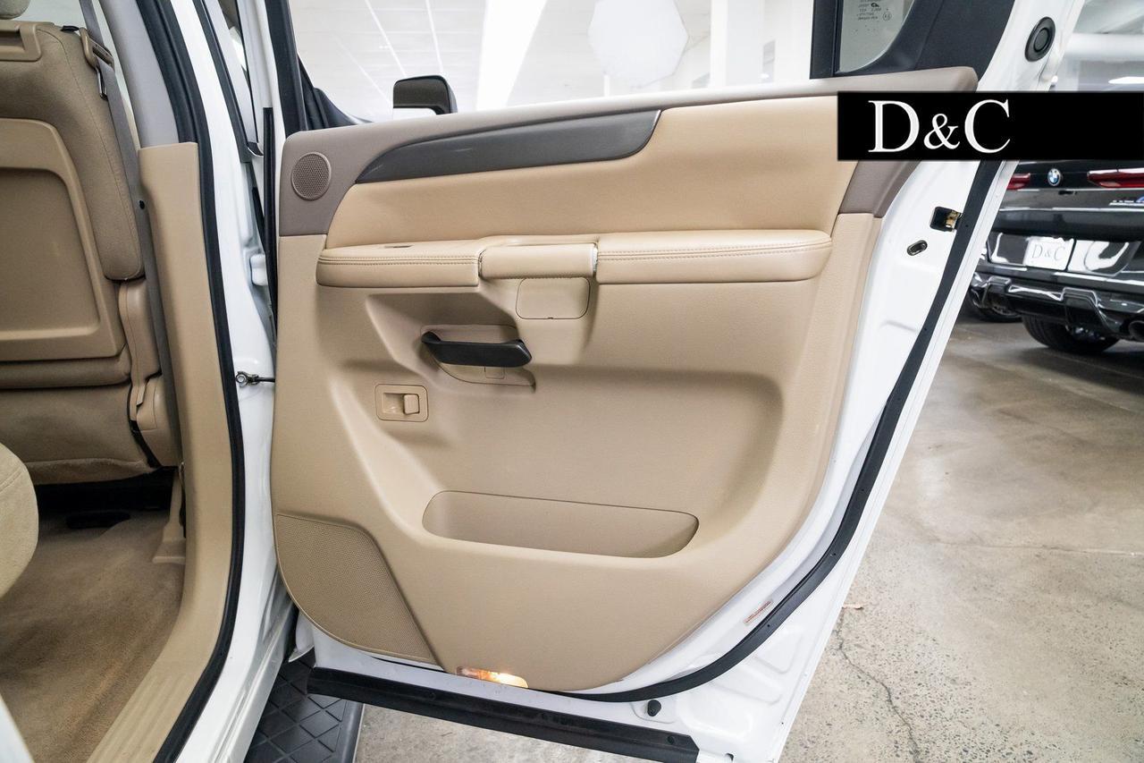2011 Nissan Armada SV AWD 3rd Row Seating Portland OR
