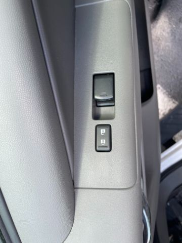 2011 Nissan Frontier SL  Medium Bed Dallas NC