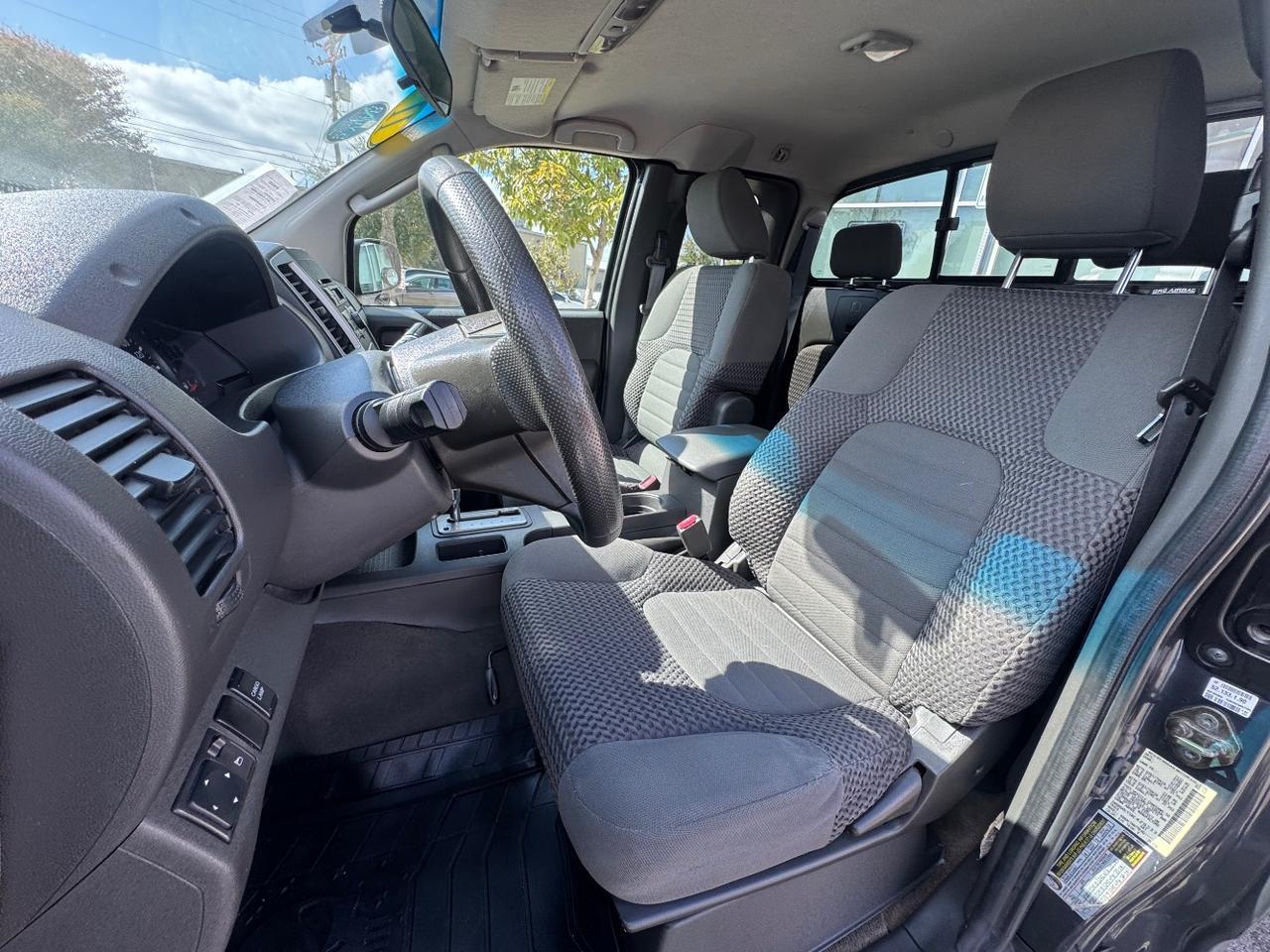 2011 Nissan Frontier SV I4 King Cab 2WD Austin TX