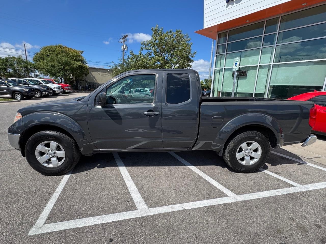 2011 Nissan Frontier SV I4 King Cab 2WD Austin TX