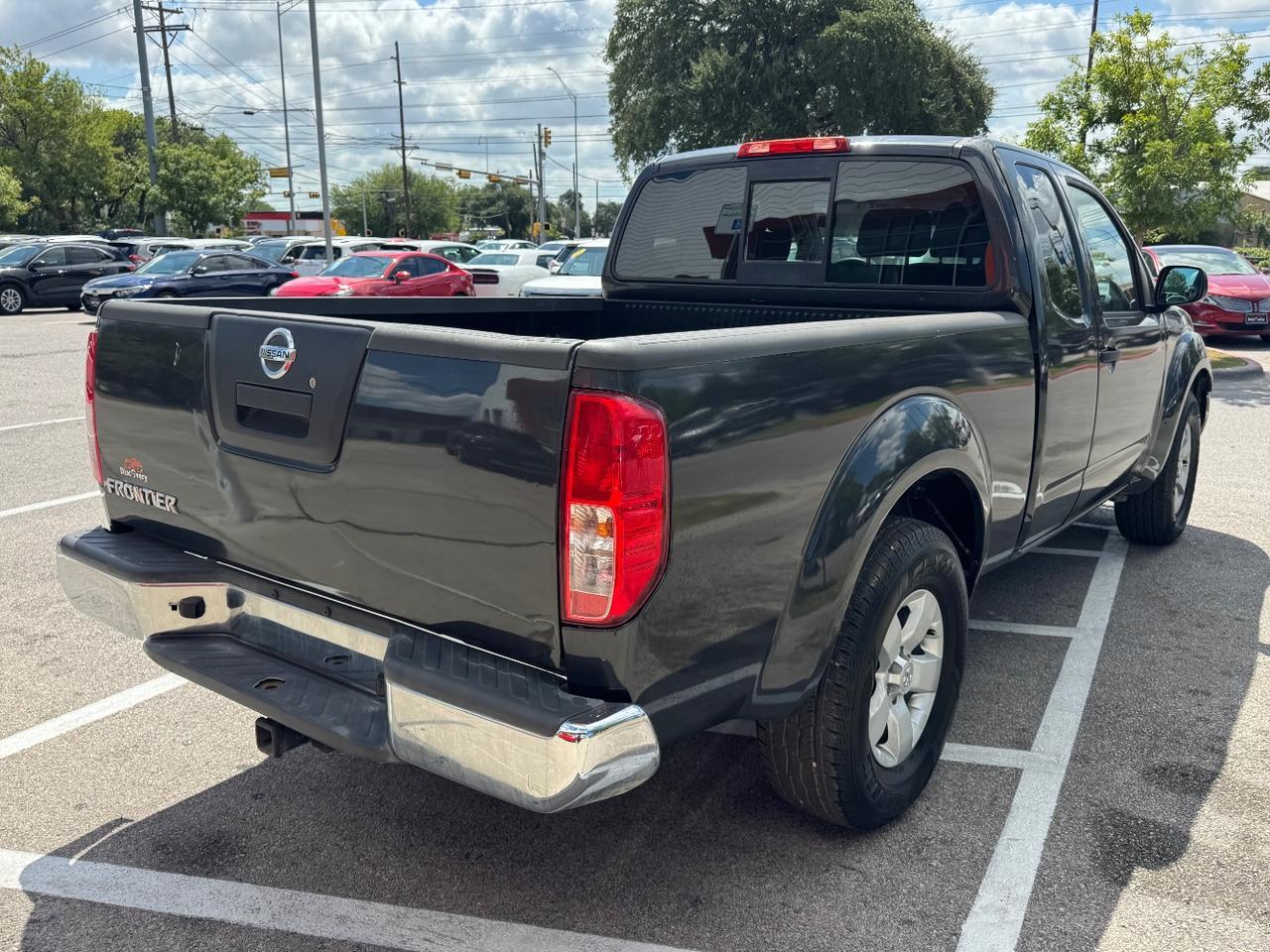 2011 Nissan Frontier SV I4 King Cab 2WD Austin TX