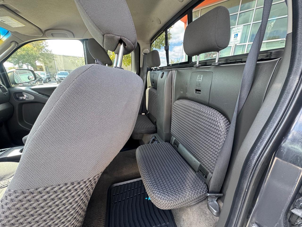 2011 Nissan Frontier SV I4 King Cab 2WD Austin TX