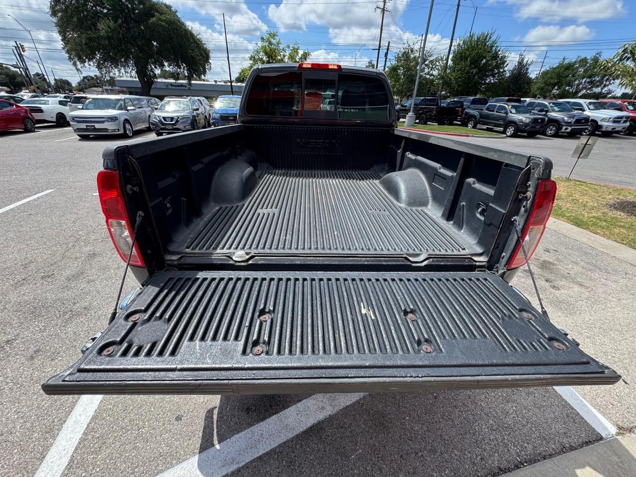 2011 Nissan Frontier SV I4 King Cab 2WD Austin TX