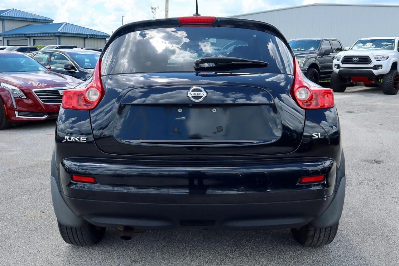 2011 Nissan JUKE SL Sport Utility 4D