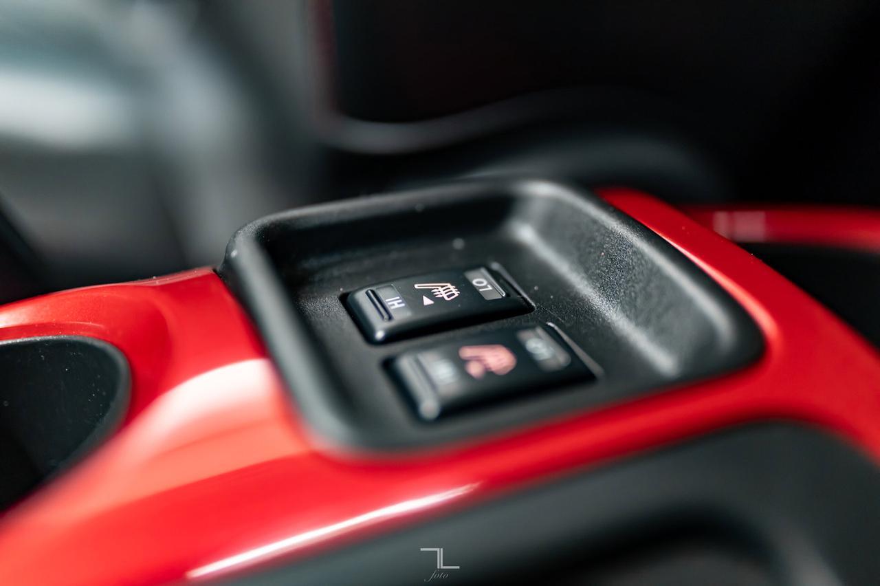 2011 Nissan Juke AWD SV Nav Roof BCam Red Deer AB