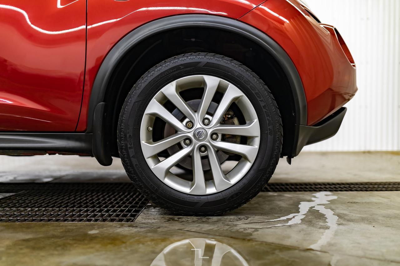 2011 Nissan Juke AWD SV Nav Roof BCam Red Deer AB