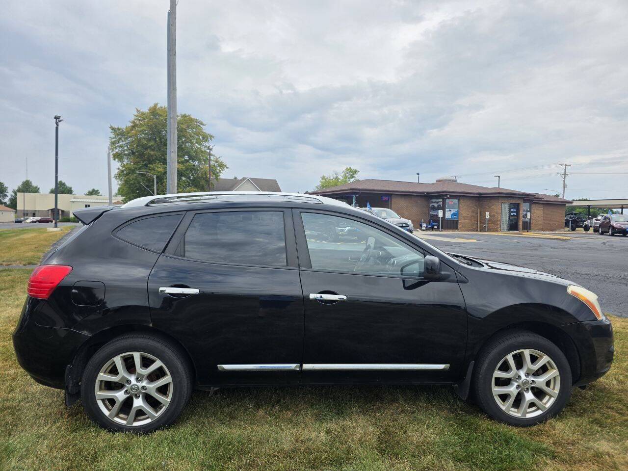 2011 Nissan Rogue S AWD 4dr Crossover Eldridge IA