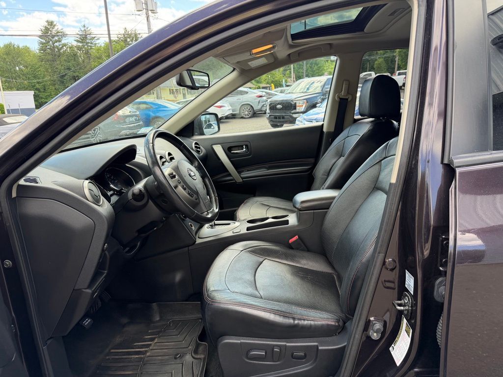 2011 Nissan Rogue SV Orange MA
