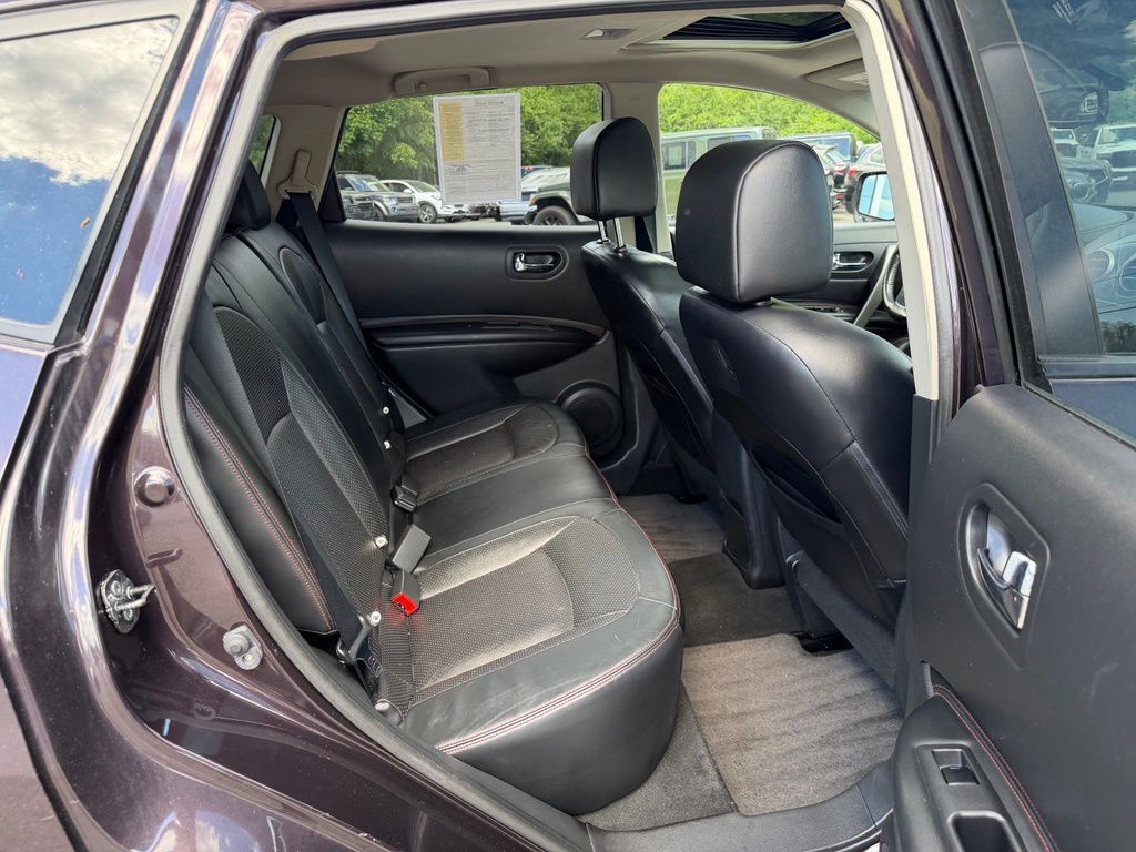 2011 Nissan Rogue SV Orange MA