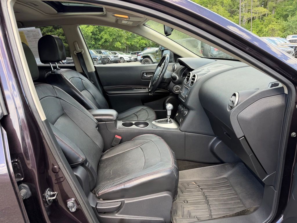 2011 Nissan Rogue SV Orange MA