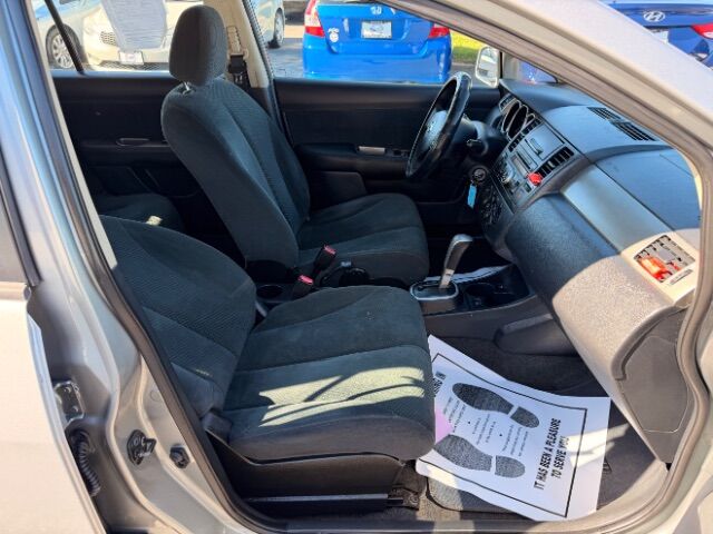 2011 Nissan Versa . Norfolk VA