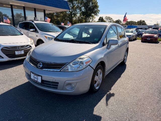 2011 Nissan Versa . Norfolk VA