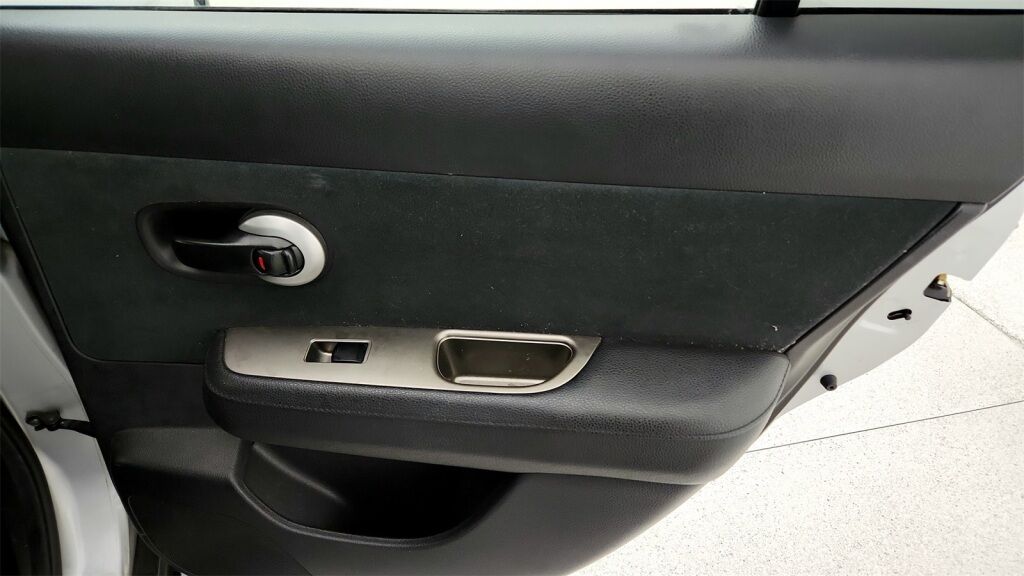 2011 Nissan Versa 1.8 S Laurel MD