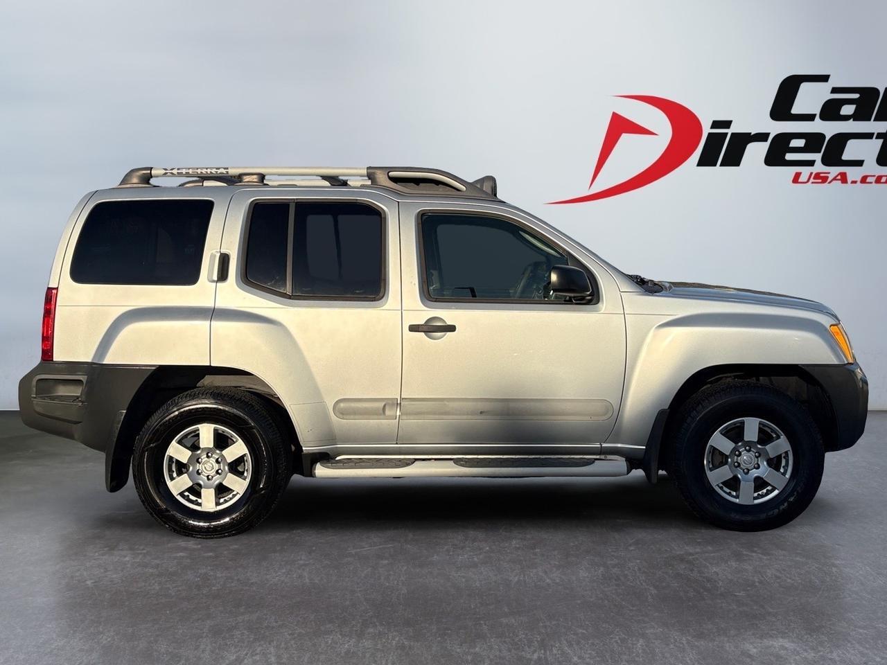 2011 Nissan Xterra Pro-4X, MANUAL TRANSMISSION, ROOF RACKS, RUNNING BOARDS, TOW PACKAGE, BACKUP CAMERA, POWER MIRRORS, LOW MILES, CLEAN CARFAX, NO ACCIDENTS, THIS NISSAN IS READY TO MOVE!