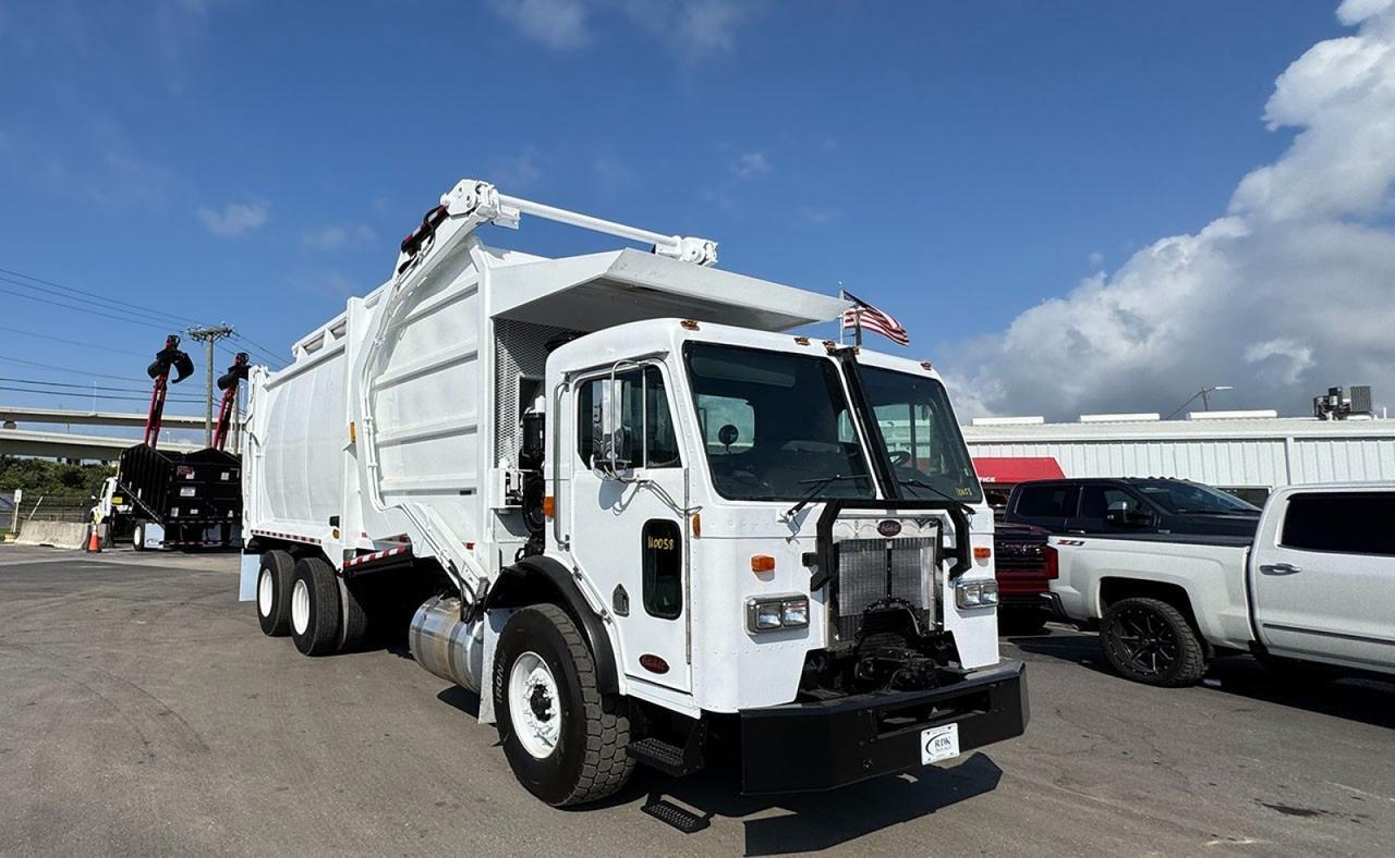 2011 Peterbilt 320 40 yard EZ Pack Front Loader Garbage Truck Tampa FL