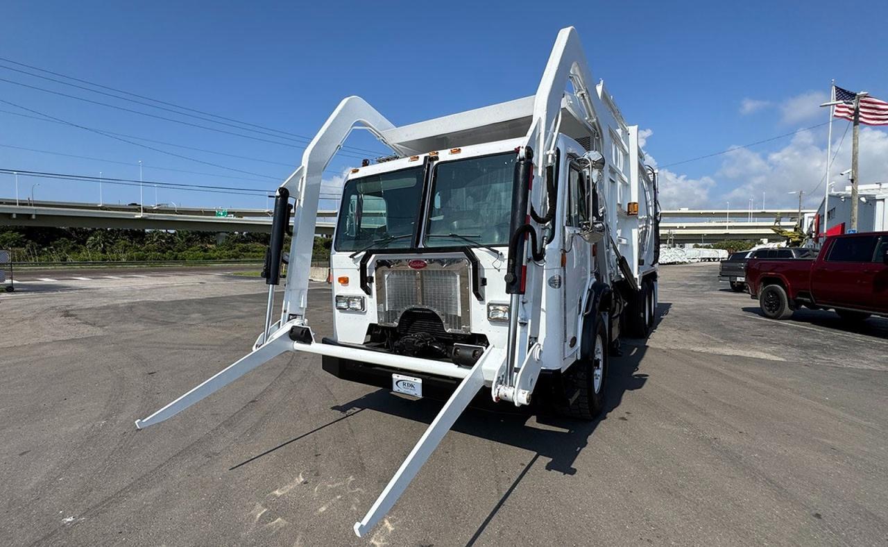 2011 Peterbilt 320 40 yard EZ Pack Front Loader Garbage Truck Tampa FL