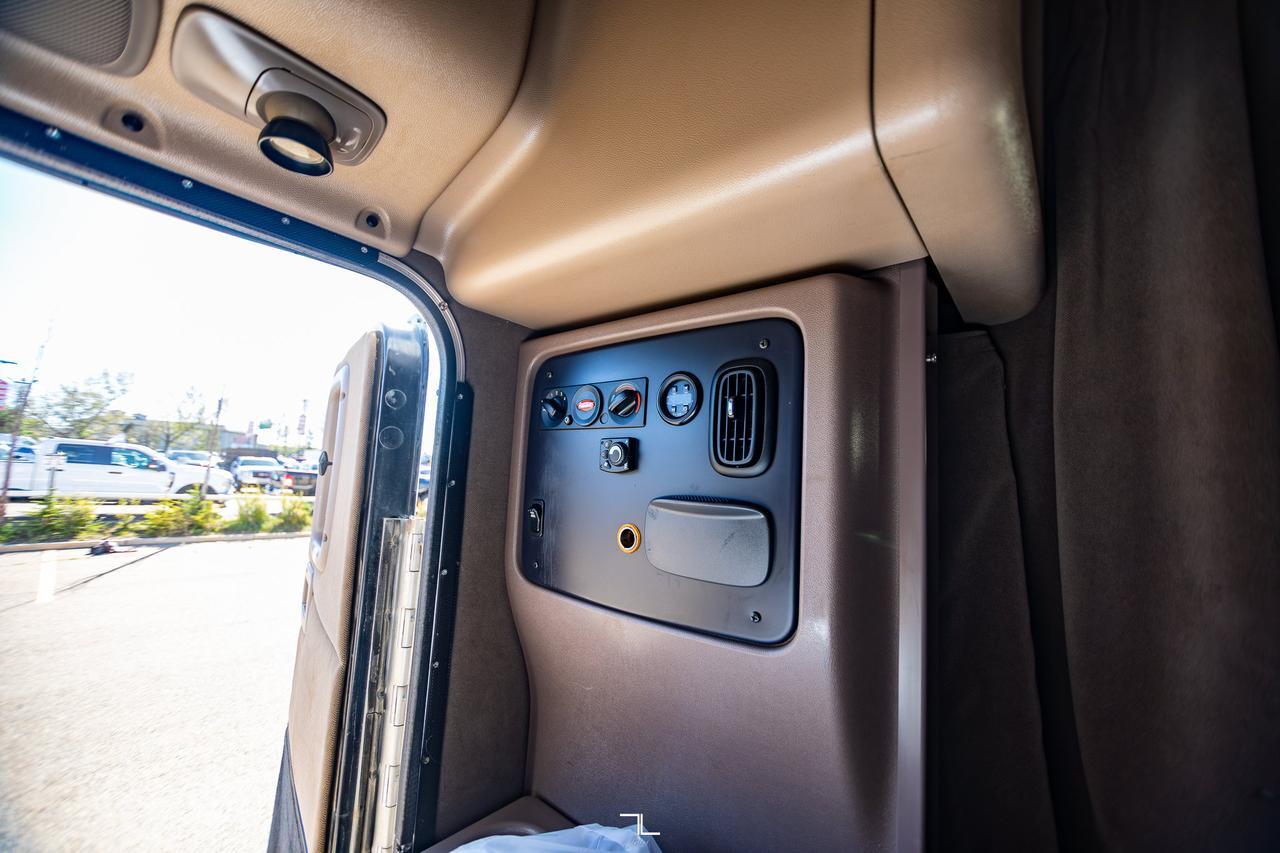 2011 Peterbilt 388 Truck Tractor Sleeper Heavy Spec Diesel Red Deer AB