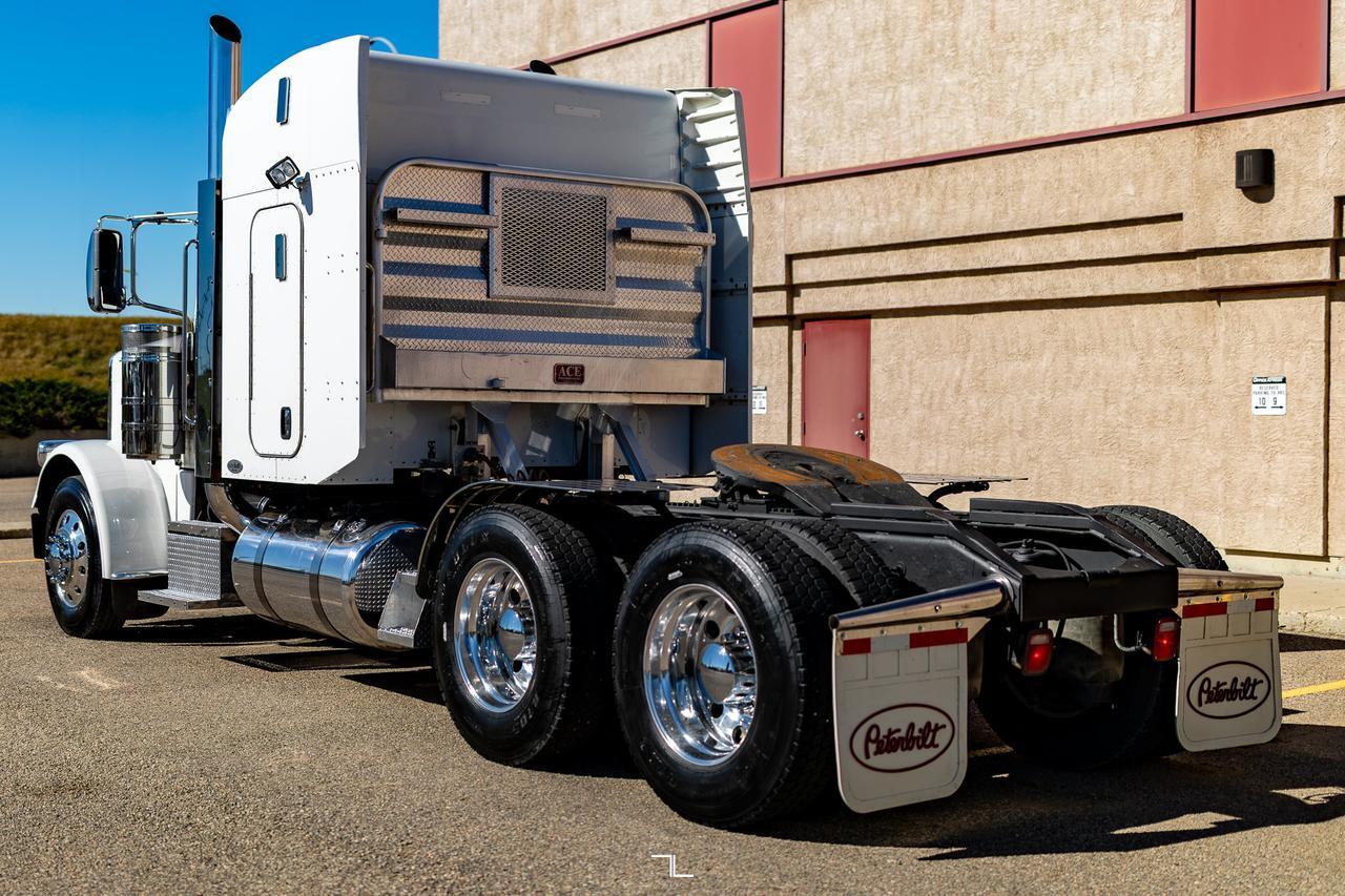 2011 Peterbilt 388 Truck Tractor Sleeper Heavy Spec Diesel Red Deer AB