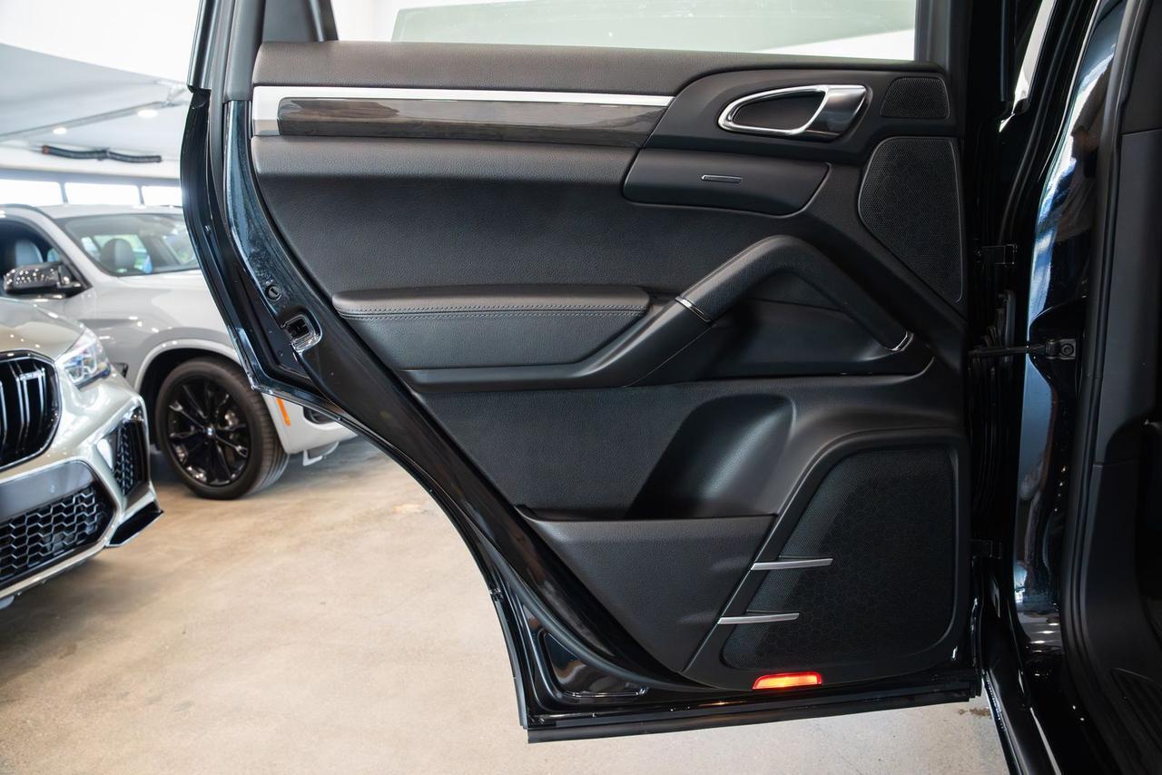 2011 Porsche Cayenne Base Gladstone OR