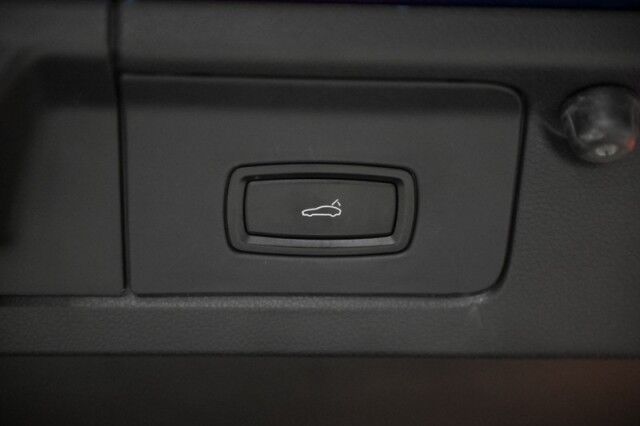 2011 Porsche Panamera Base photo 40