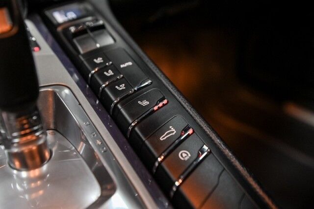 2011 Porsche Panamera Base photo 17