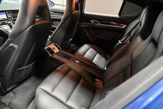 2011 Porsche Panamera Base photo 37
