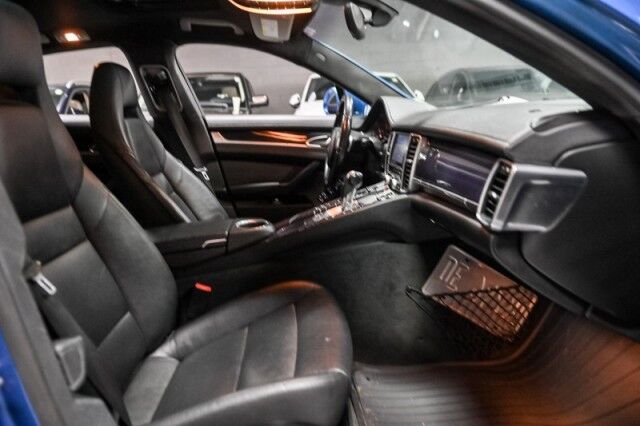 2011 Porsche Panamera Base photo 29