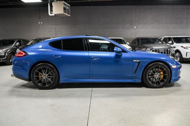 2011 Porsche Panamera Base photo 4
