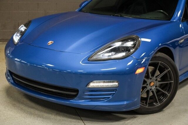 2011 Porsche Panamera Base photo 47