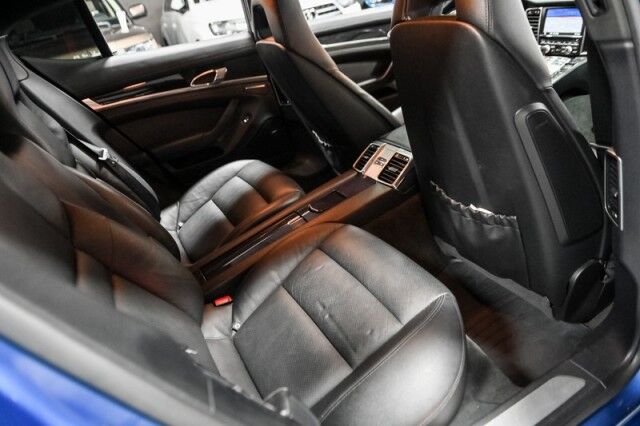 2011 Porsche Panamera Base photo 34