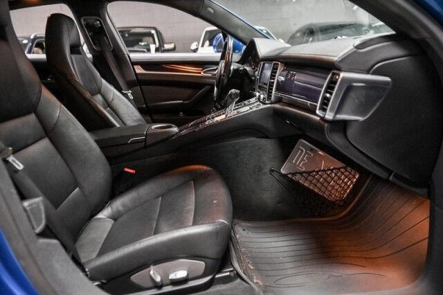 2011 Porsche Panamera Base photo 30