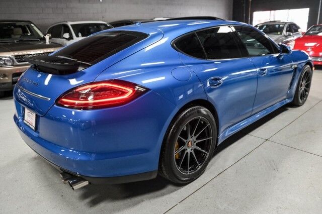2011 Porsche Panamera Base photo 3