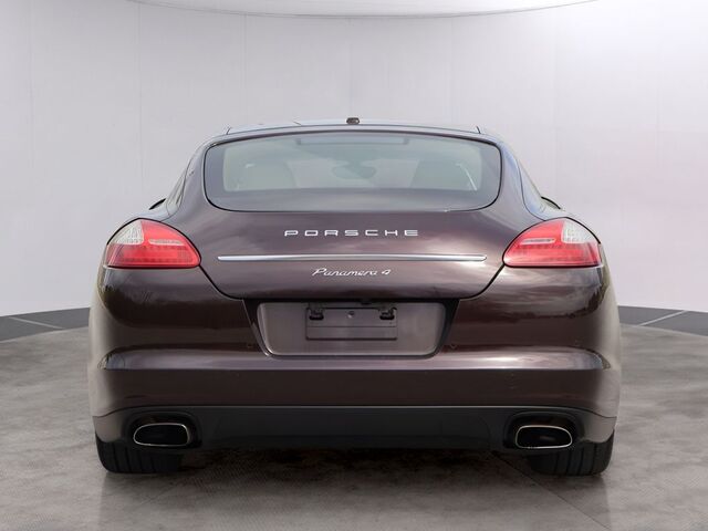 2011 Porsche Panamera 4 Oshkosh WI