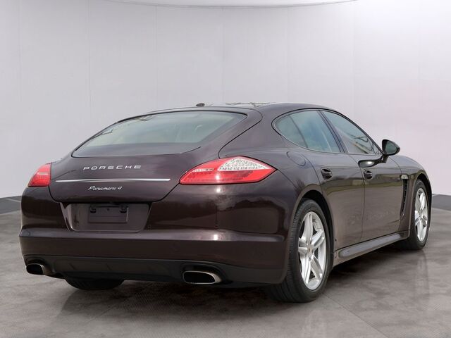 2011 Porsche Panamera 4 Oshkosh WI
