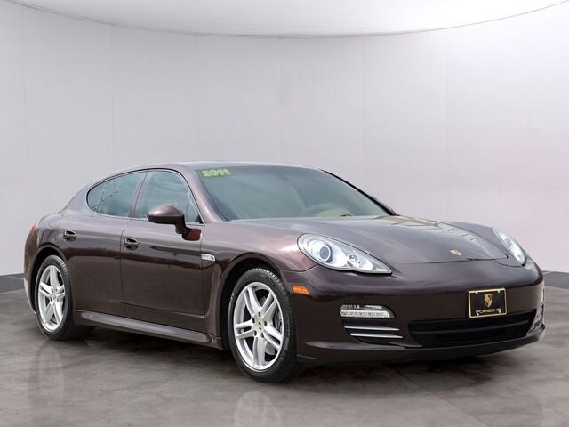 2011 Porsche Panamera 4 Oshkosh WI