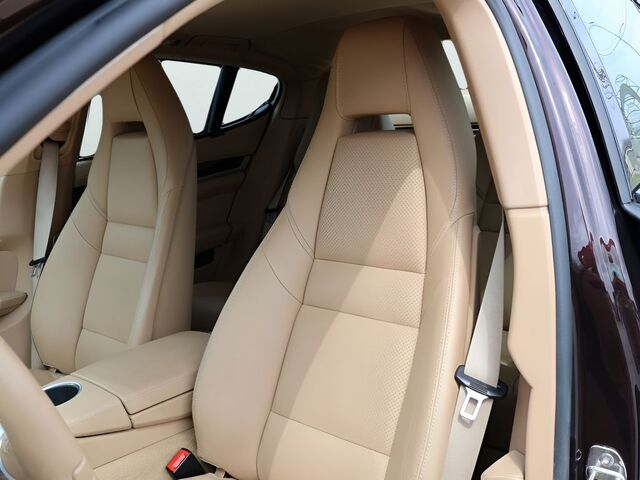 2011 Porsche Panamera 4 Oshkosh WI