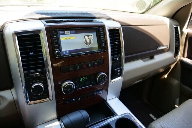 2011 Ram 1500 Laramie 4X4 / 5.7L V8 / Heated & Cooled Seats! High Point NC