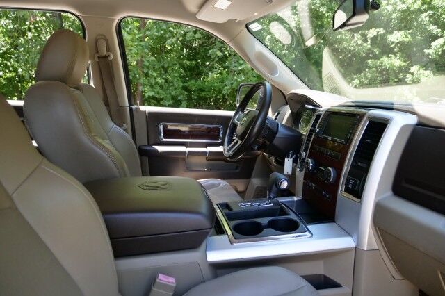 2011 Ram 1500 Laramie 4X4 / 5.7L V8 / Heated & Cooled Seats! High Point NC