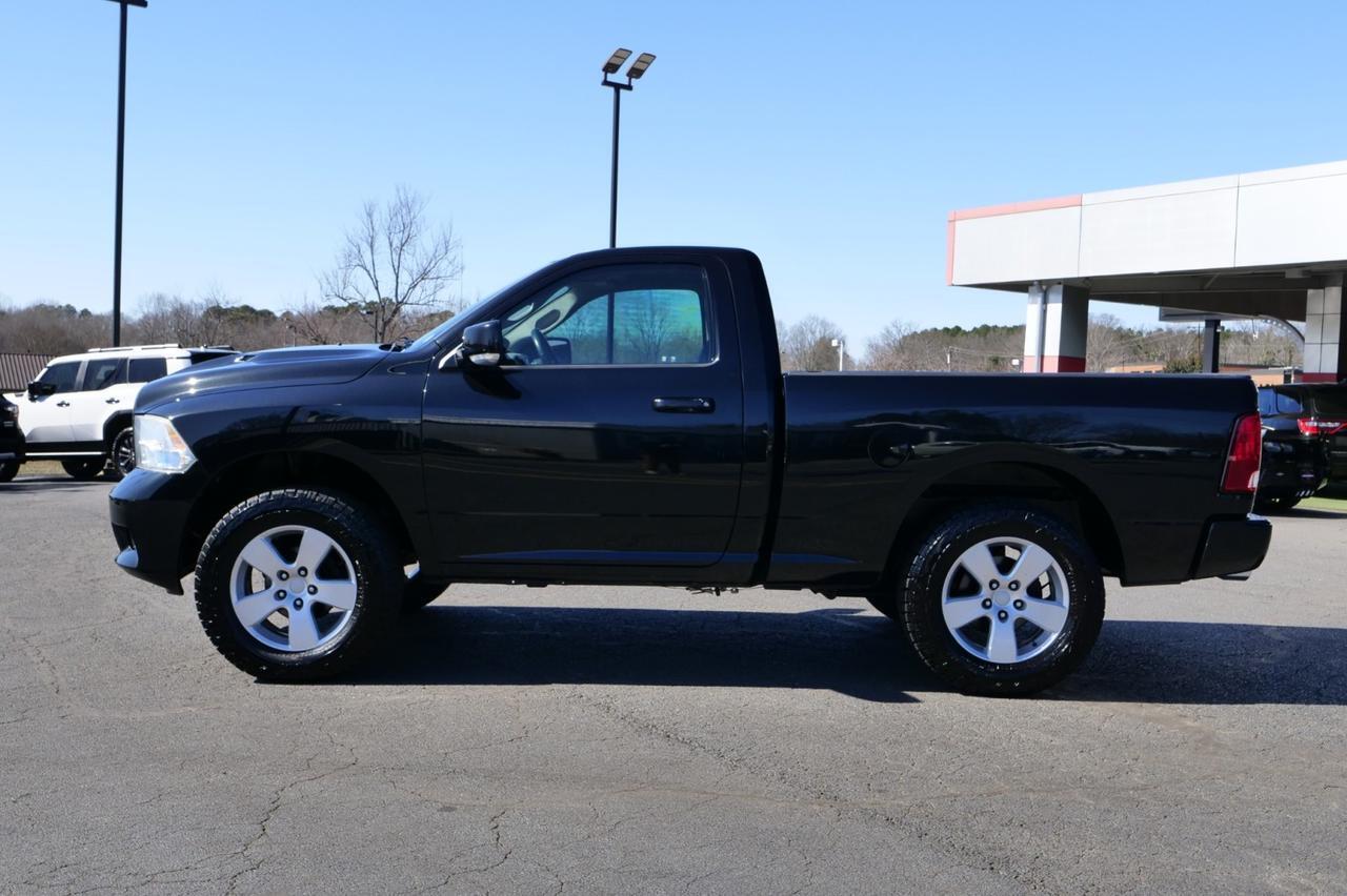 2011 Ram 1500 Sport 4X4 / 5.7L V8 / Performance Hood! Lincolnton NC